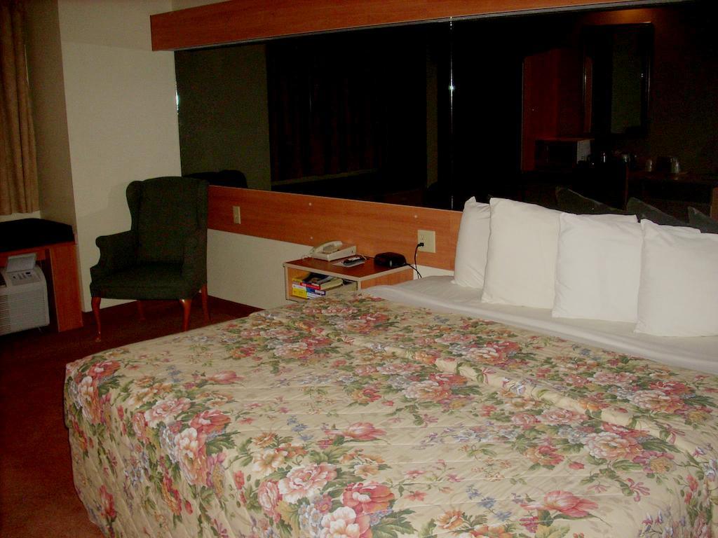 Western Skies Inn & Suites Los Lunas Eksteriør bilde